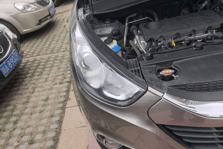 Used Hyundai ix35 2010 2.0L Automatic Two-Wheel Drive Elite Edition GLS
