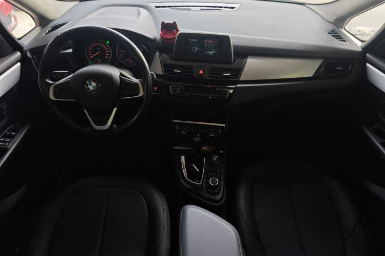 Used BMW 2 Series Active Tourer 2015 218i Leading Model Center Console