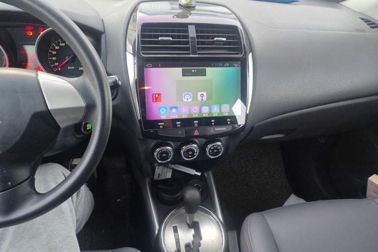 Used Mitsubishi ASX 2013 2.0L CVT Two-Wheel Drive Tech Edition Audio And AC Panel