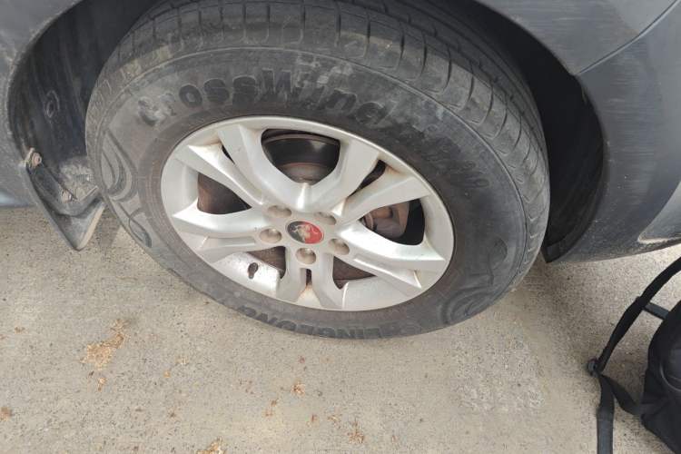 Used FORTHING Joyear X3 2015 1.5L Comfort Model Right Front Wheel Hub