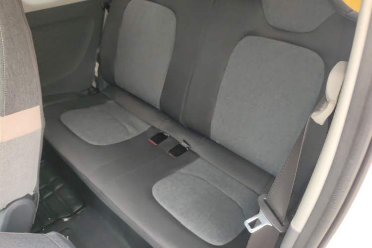 Used Wuling Hongguang MINIEV 2022 Macaron Premium Model – Lithium Iron Phosphate Left Rear Seat