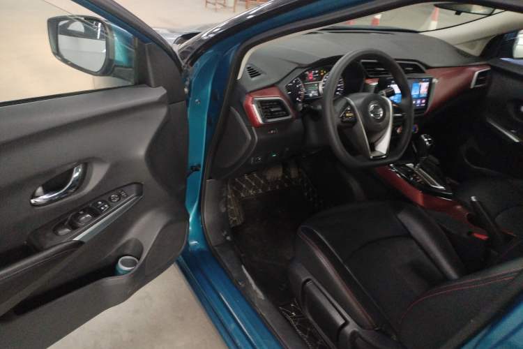 Used Nissan Lannia 2016 1.6L CVT Cool Edition Driver Seat