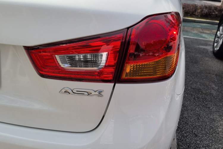 Used Mitsubishi ASX 2013 2.0L CVT Two-Wheel Drive Luxury Edition