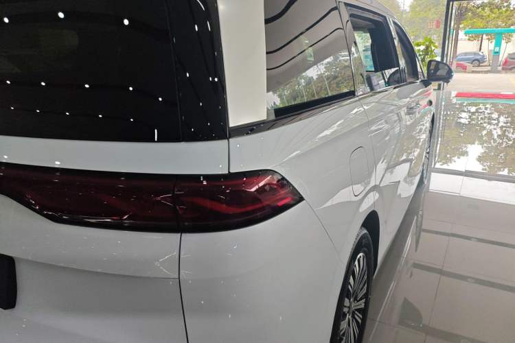 Used BYD Xia 2025 DM-i 1.5T 180km Excellence Model