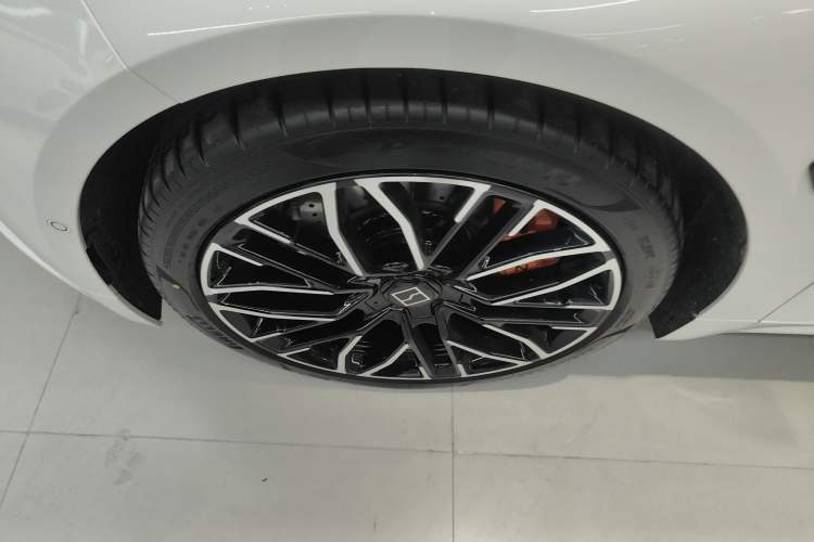 Used Zeekr 001 2025 YOU Edition 100 kWh All-Wheel Drive Exterior 4