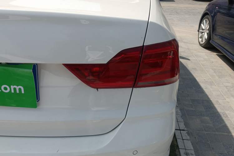 Used Volkswagen Santana 2018 1.5L Automatic Comfort Edition Right Rear Taillight