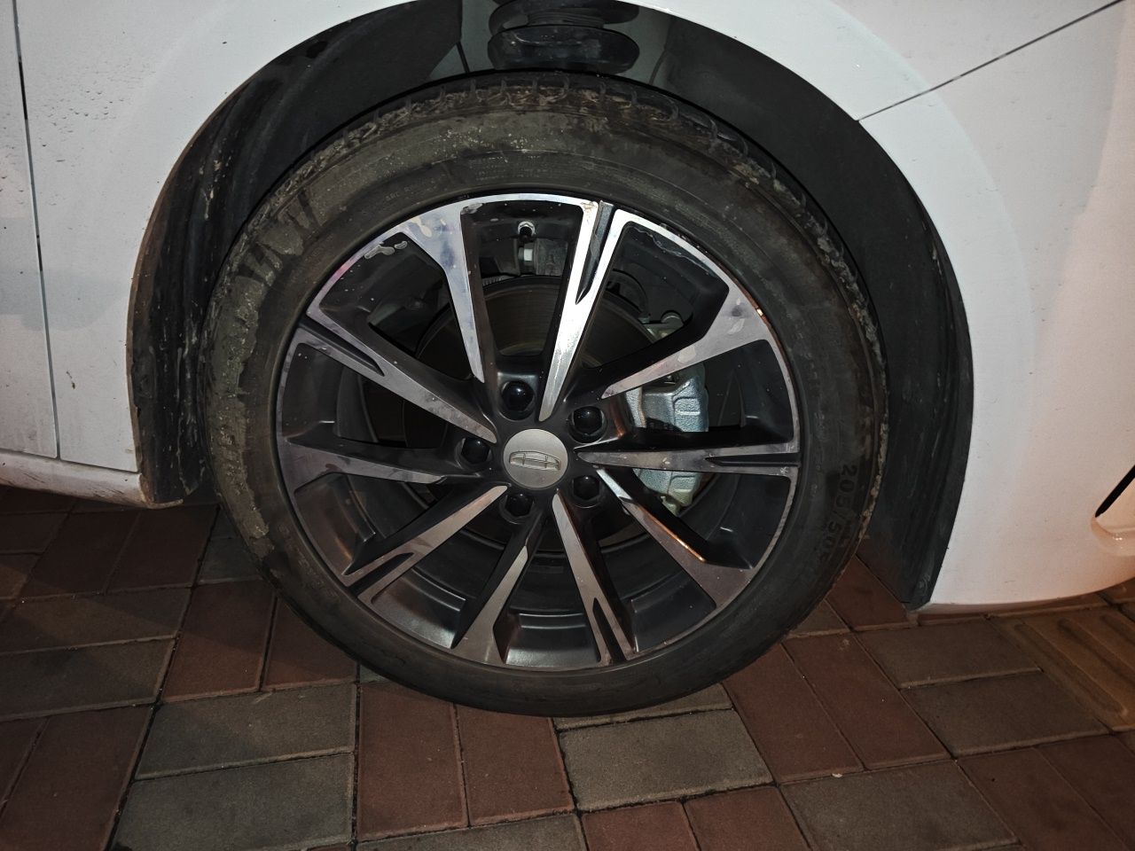 Geely Auto Emgrand 2025 4th Generation 1.5L CVT Luxury Version — снимка 8