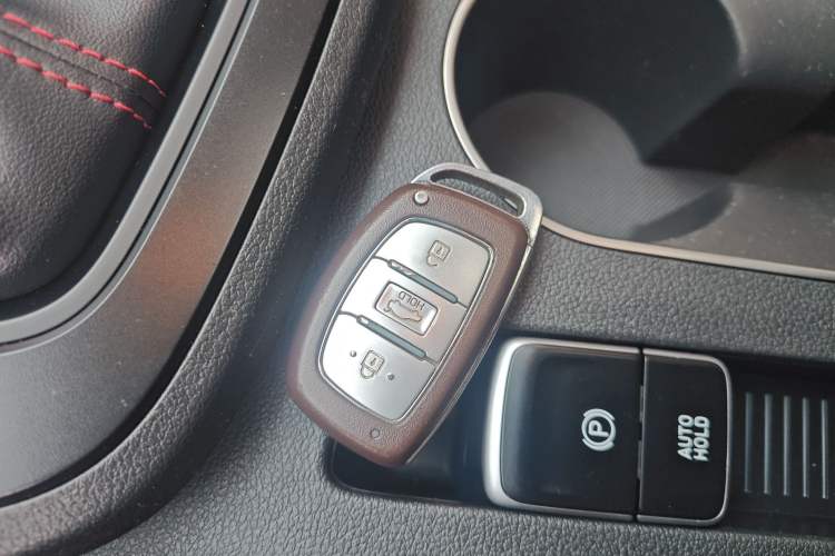 Used Hyundai Elantra (6th Generation / Lingdong) 2019 1.4T Dual-Clutch Xuan Dong · Dynamic Model