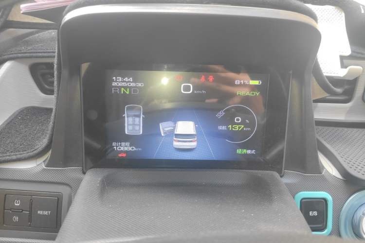 Used Wuling Hongguang MINIEV 2021 Macaron Premium Model – Lithium Iron Phosphate