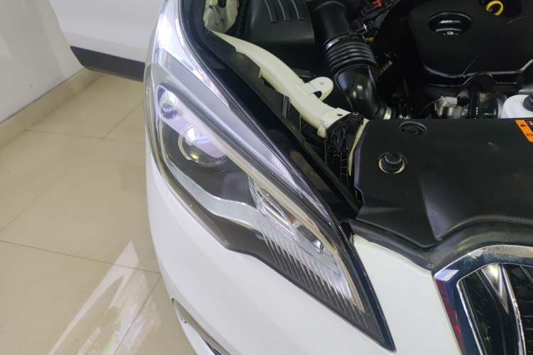 Used Buick Envision 2015 20T Two-Wheel-Drive Leading Model
