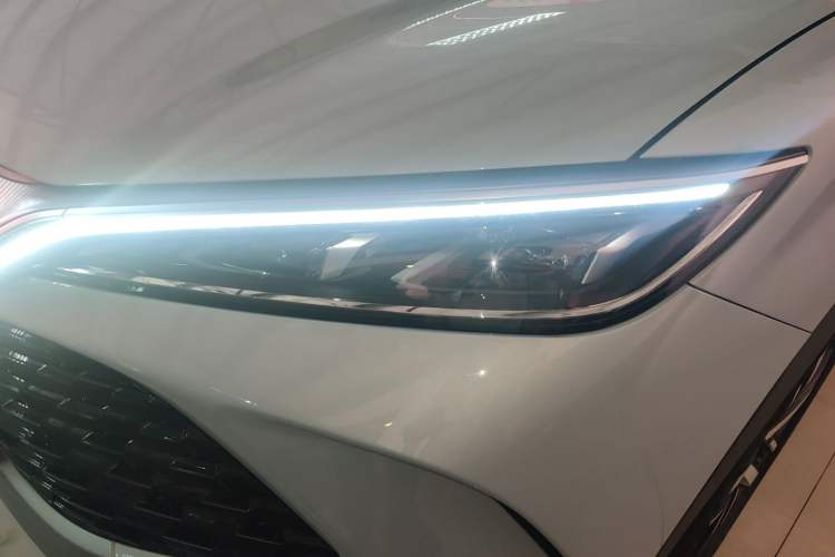 Used BYD Song L DM-i 2024 112 km Beyond Edition Left Front Headlight