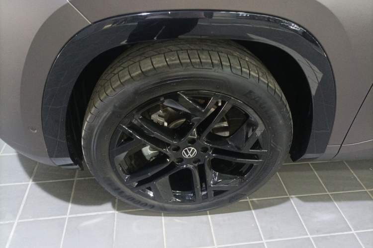 Used Volkswagen Teramont 2025 Tiguan Pro 450TSI Four-Wheel Drive Summit Edition Left Front Wheel Hub