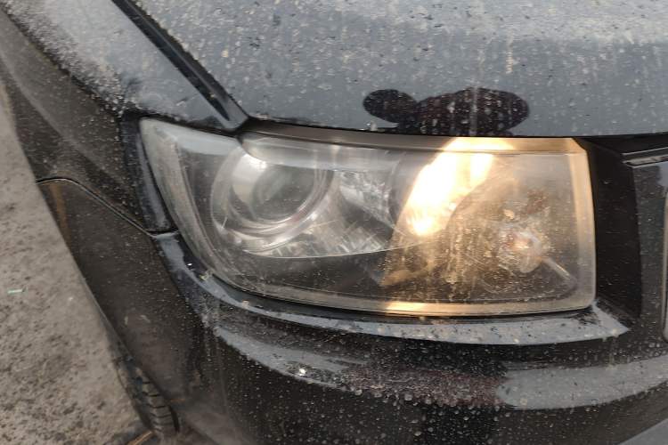 Used Jeep Compass 2013 2.0L two-wheel drive sport version
