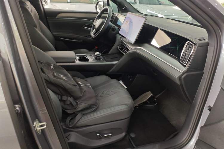 Used BYD Song L DM-i 2025 Intelligent Driving Version 160 km Excellence Edition
