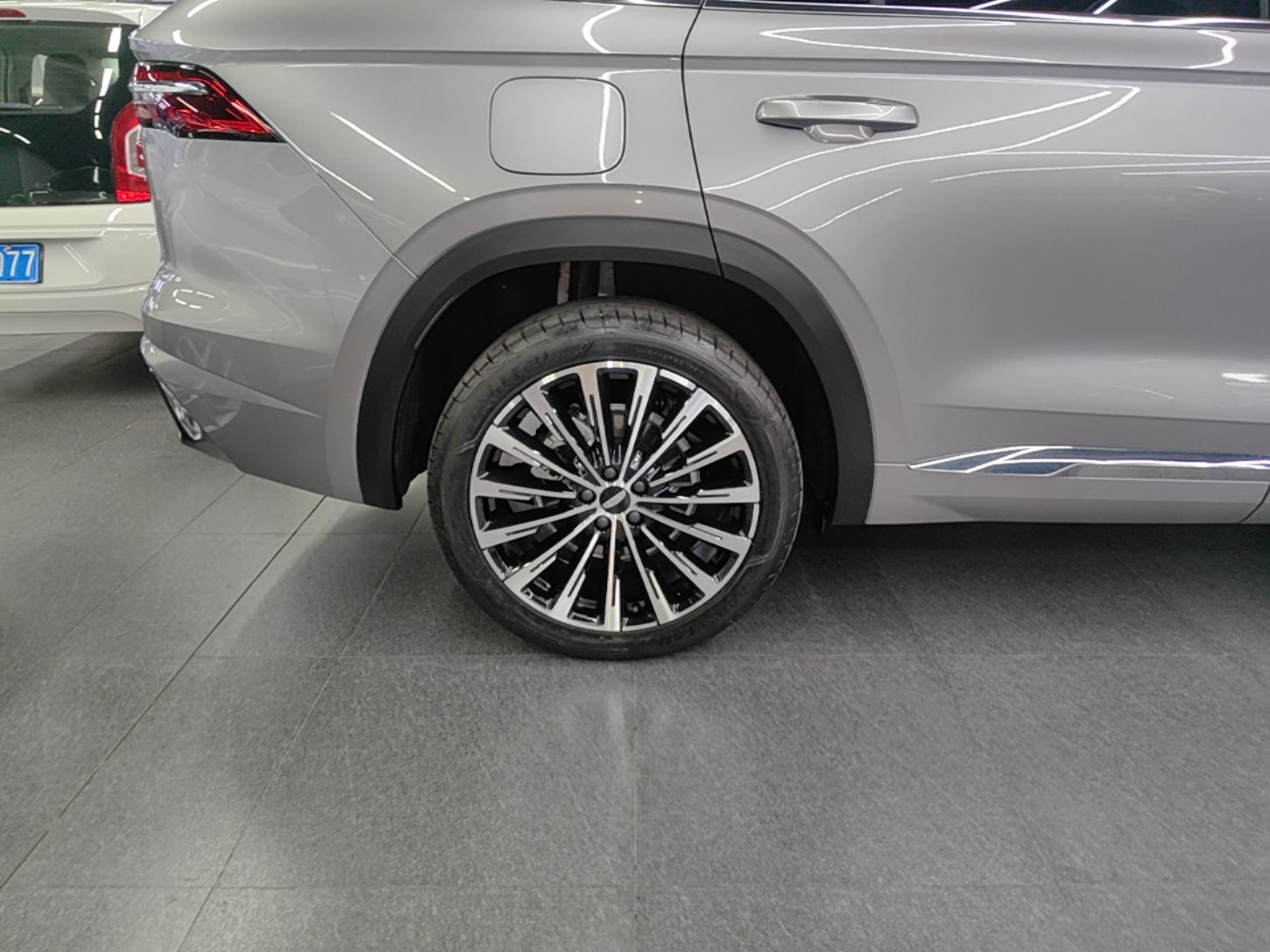 Geely Auto Monjaro L 2025 Dongfang Yao 2.0TD Automatic Lanxing Edition — снимка 11