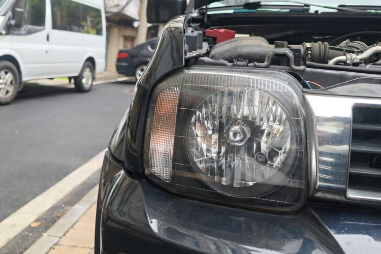 Used Suzuki Jimny 2012 1.3 MT JLX Navigation Edition