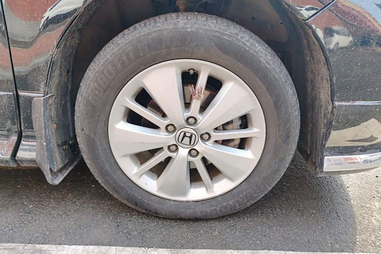 Used Honda Elysion 2012 2.4L VTi Luxury Edition
