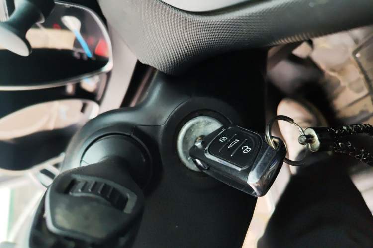 Used Ford Fiesta 2013 Hatchback 1.5L Manual Fashion Edition
