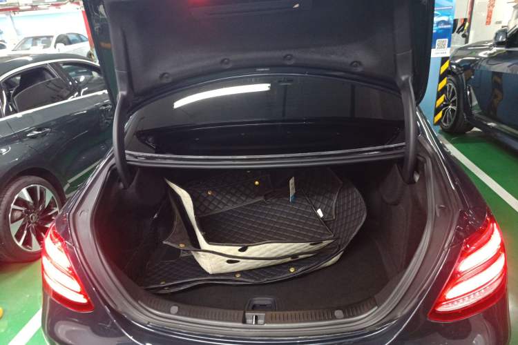 Used Mercedes-Benz E-Class 2019 Restyled E 300 L Luxury Edition