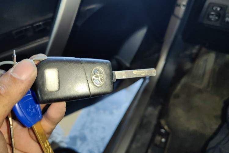 Used Toyota Corolla 2017 1.6L CVT GL Vehicle Key