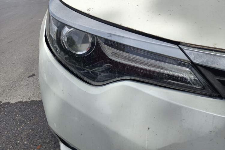 Used Toyota Levin 2014 1.6G CVT Elite Edition Right Front Headlight