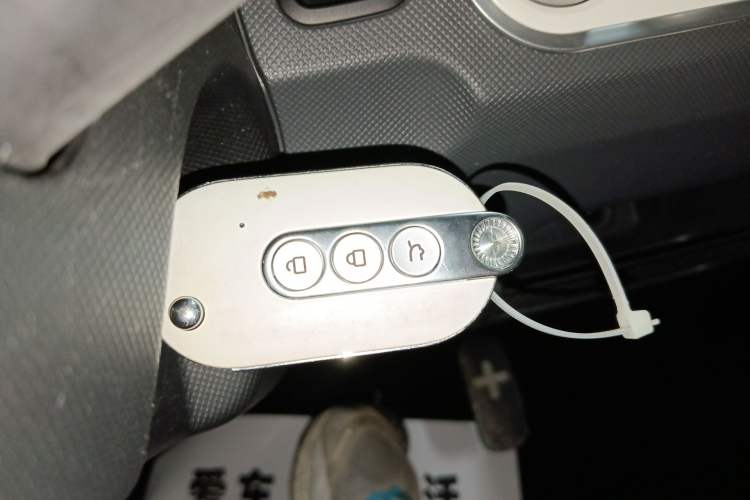 Used Wuling Hongguang MINIEV 2022 Macaron Premium Model – Lithium Iron Phosphate Interior 1