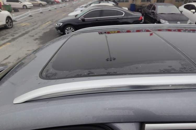 Used BYD Song Pro New Energy 2024 HONOR Edition DM-i 71KM Beyond Model
