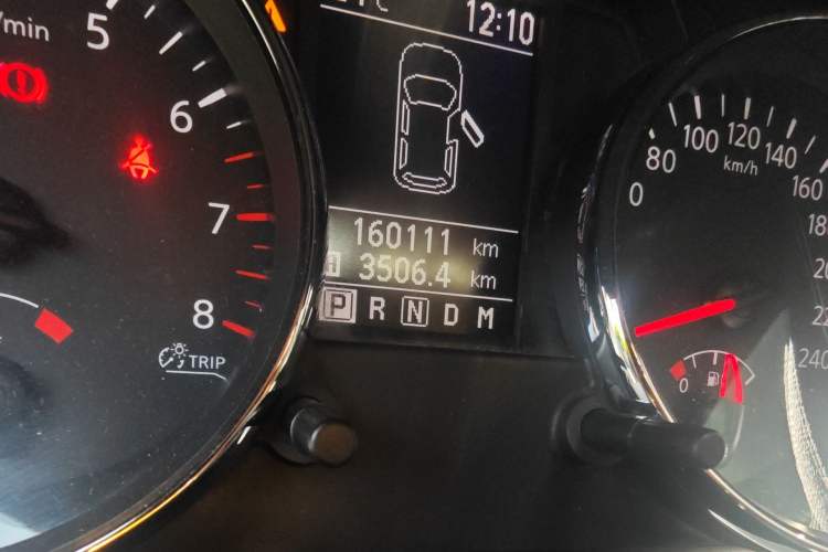 Used Nissan Qashqai 2012 2.0 XL Fire CVT 2WD Odometer Close Up