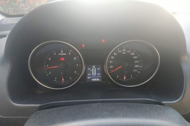 Used Haval H6 2013 Upgraded Model 1.5T Manual Two-Wheel Drive Elite Version