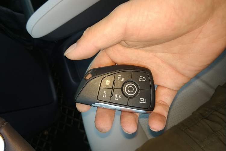 Used Buick GL8 2025 Lu Zun Smart Enjoyment Edition Interior 1