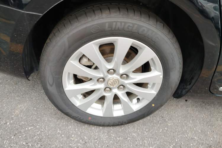 Used Buick LaCrosse 2013 2.4L SIDI Leading Comfort Version
