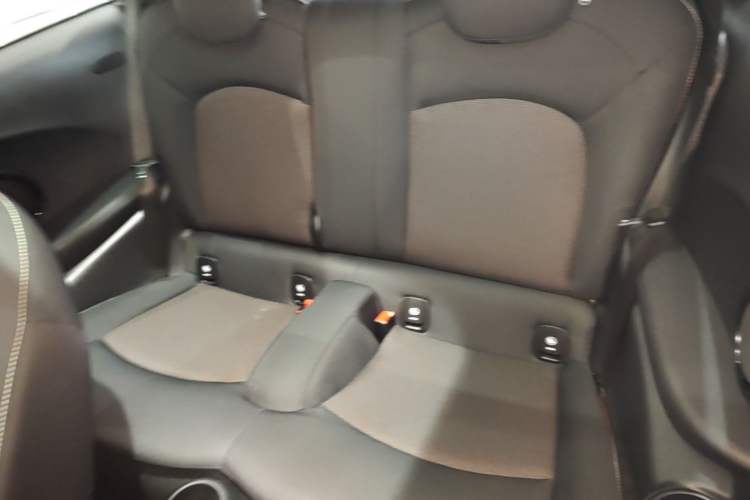 Used MINI 2023 1.5T ONE Left Rear Seat