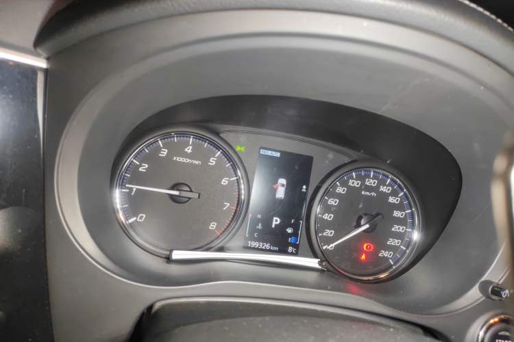 Used Mitsubishi Outlander 2019 2.4L 4x4 Zhi Xiang Edition 5 Seats China VI Standard
