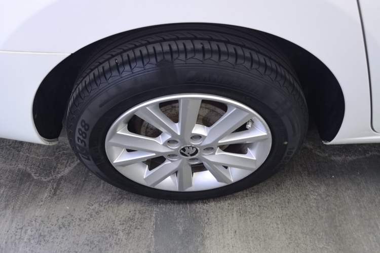 Used Skoda Rapid 2016 1.6L Manual Trend Edition
