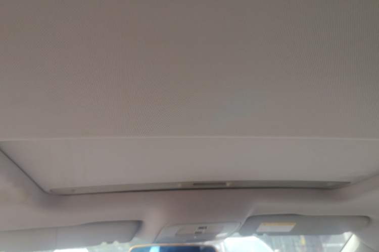 Used Roewe i6 2019 PLUS 1.6L CVT 4G Connected Flagship Deluxe Edition Headliner