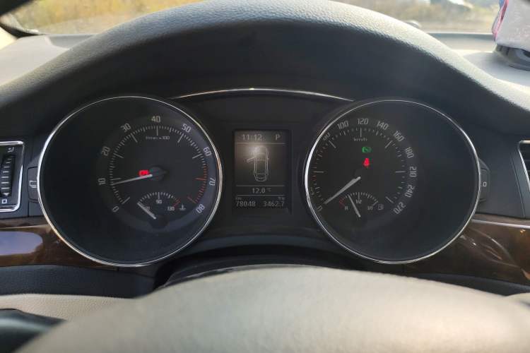 Used Skoda Superb 2013 1.8TSI Automatic Yashi Edition