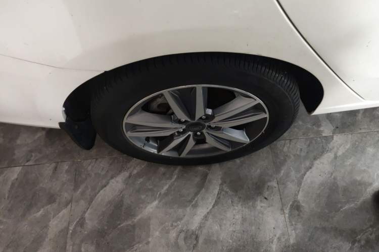 Used CHANGAN Eado 2016 1.6L GDI Automatic JingShang Model Right Rear Wheel Hub