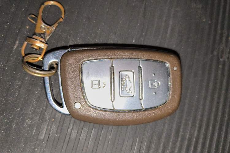 Used Hyundai Mistra 2016 1.8L Automatic Deluxe DLX Model
