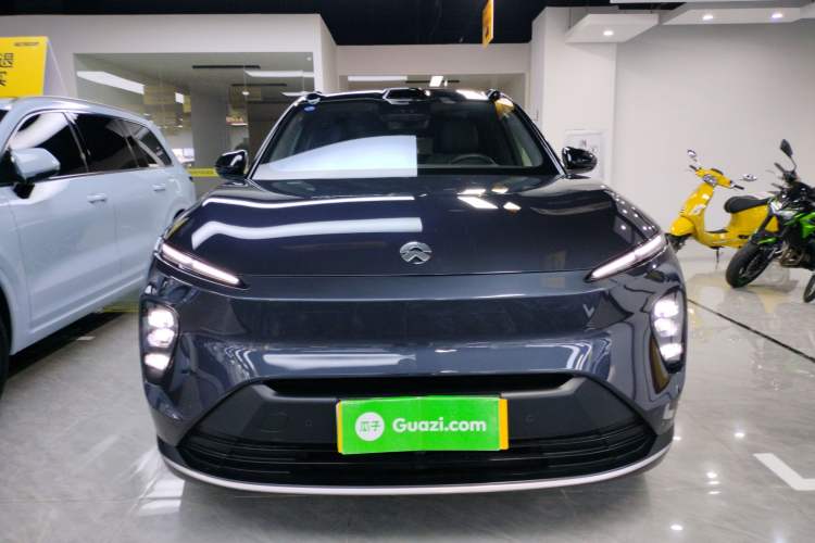 Used Nio ES8 2023 100kWh Signature Edition
