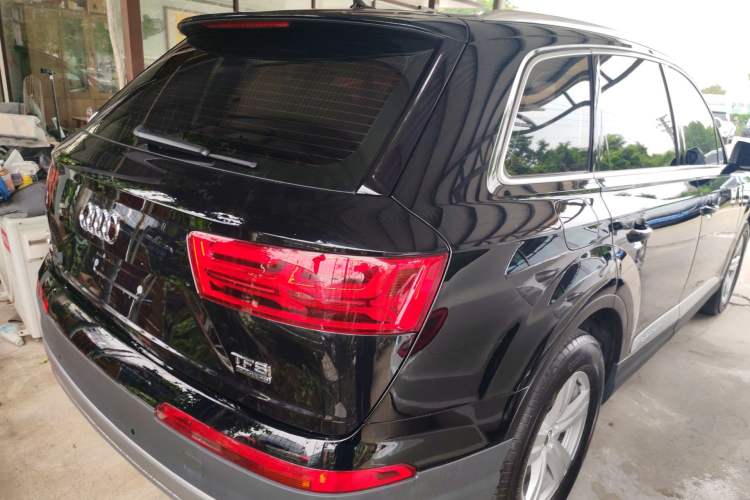 Used Audi Q7 2015 35 TFSI Ambition Edition
