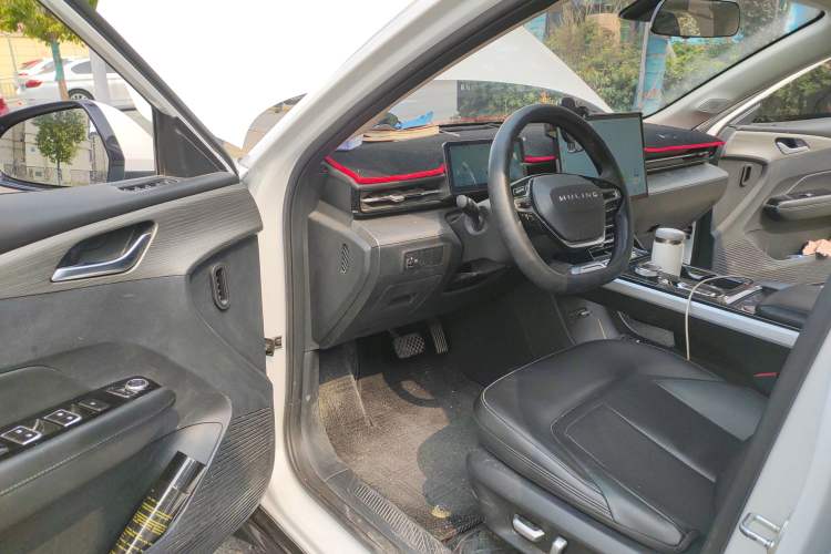 Used Wuling Xingguang 2024 Co-Creation Edition 510 Advanced Model
