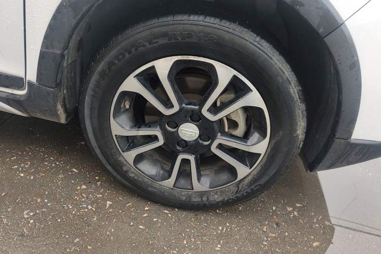 Used Geely Auto Vision X3 2017 1.5L Manual Elite Model Right Front Wheel Hub