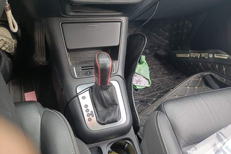 Used Volkswagen Tiguan 2016 280TSI Automatic Two-Wheel Drive Silk Road Comfort Edition
