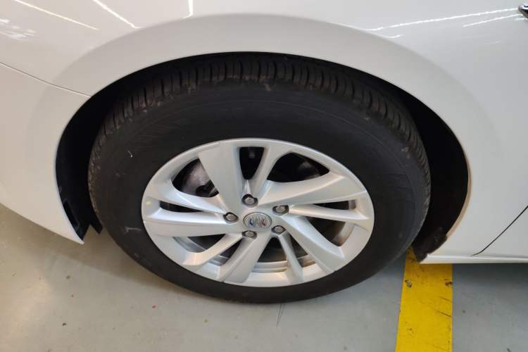 Used Buick LaCrosse 2023 Restyled 25T Cross-Country Edition
