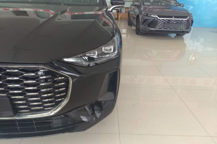 Used Fengyun A8L 2025 1.5 TGDI 145 km Luxury Version Left Front Headlight