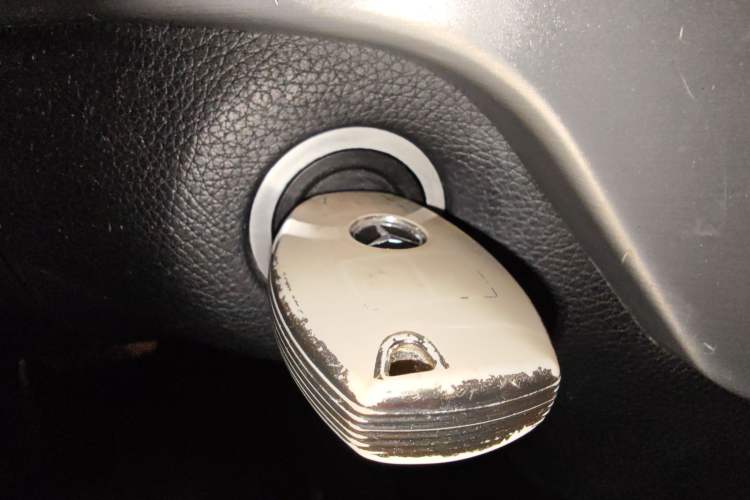 Used Mercedes-Benz M-Class 2012 ML 300