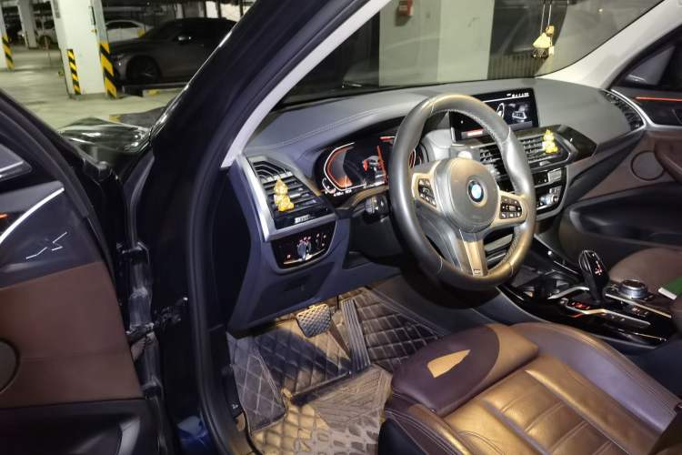 Used BMW X3 2020 xDrive30i Luxury Model with M Sport Package
