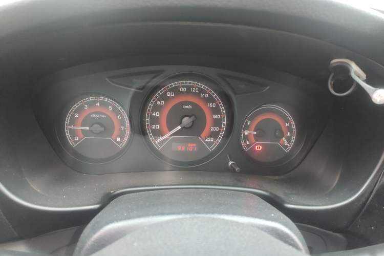 Used Soueast V3 Lingyue 2012 1.5L Manual Luxury Edition Instrument Cluster