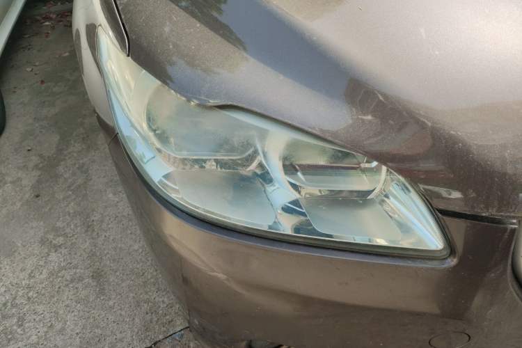 Used Peugeot 301 2014 1.6L Manual Comfort Edition
