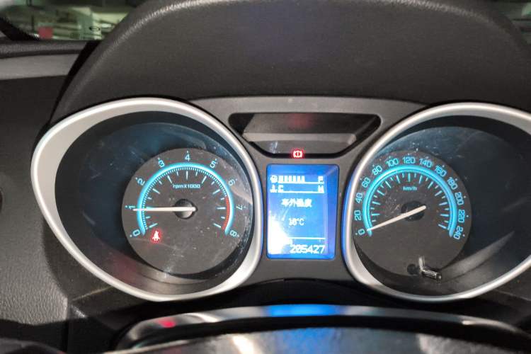 Used GAC Trumpchi GS5 2013 1.8T Automatic Two-Wheel Drive Elite Edition Instrument Cluster